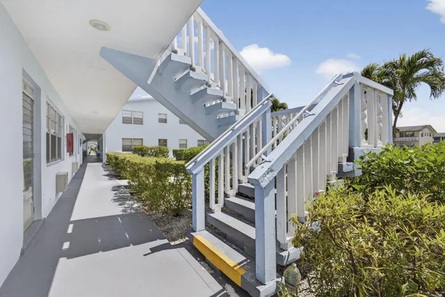  Residence photo 4