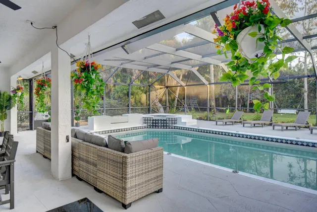 Pinewood Residence photo 5