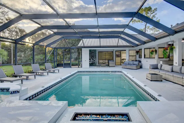 Pinewood Residence photo 6