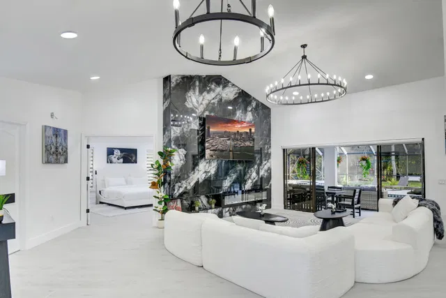 Pinewood Residence photo 8