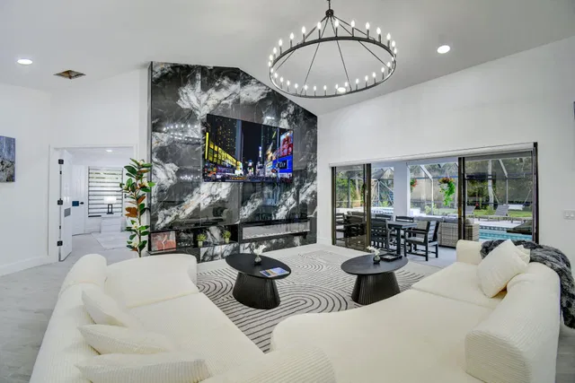 Pinewood Residence photo 11