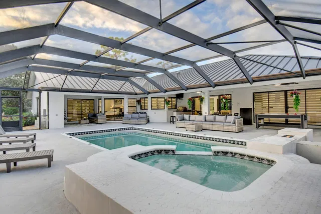 Pinewood Residence photo 23