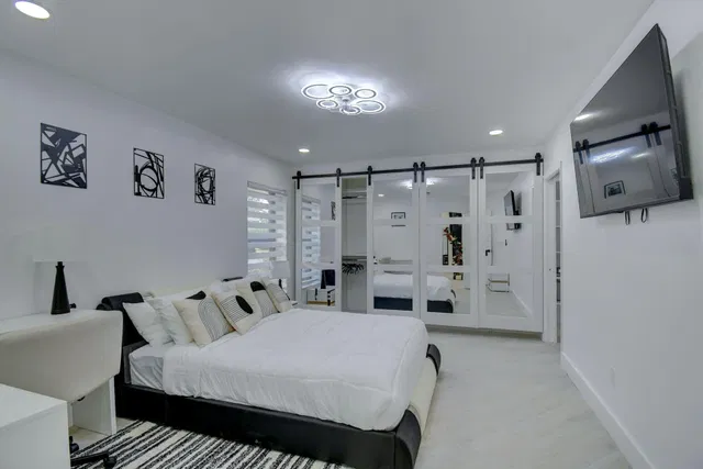 Pinewood Residence photo 25
