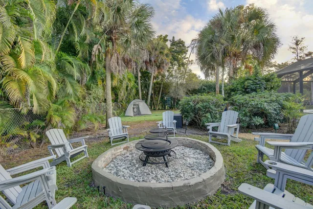 Pinewood Residence photo 57