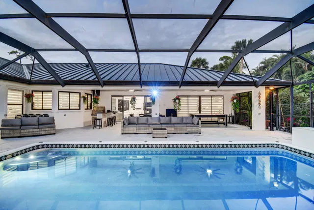 Pinewood Residence photo 72