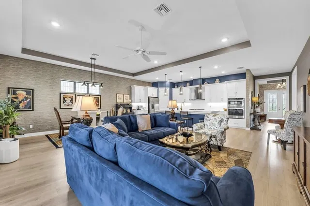 Residence photo 19