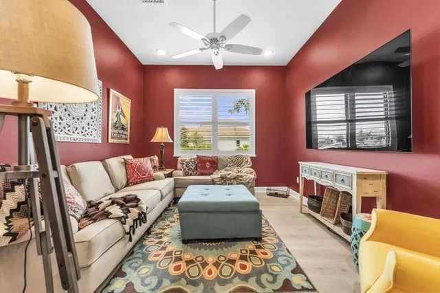 Residence photo 25