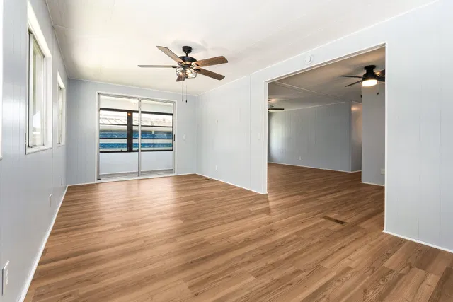 Unit 53 photo 10