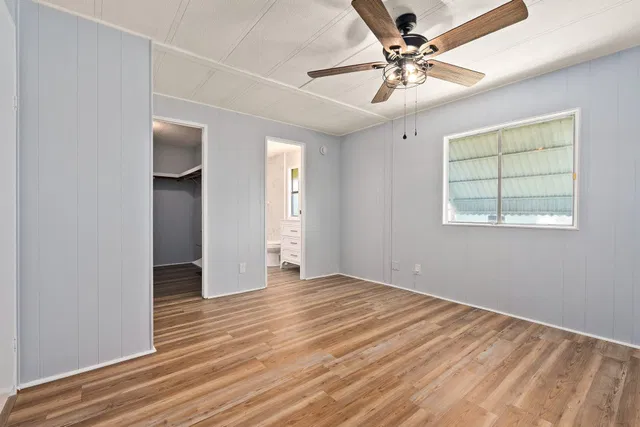 Unit 53 photo 17
