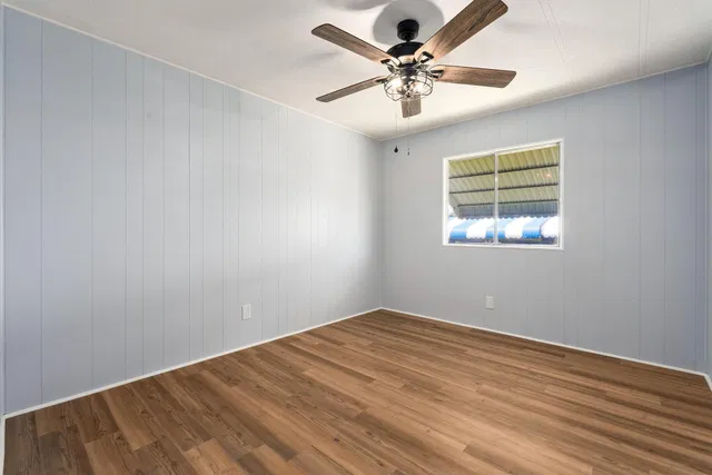 Unit 53 photo 20