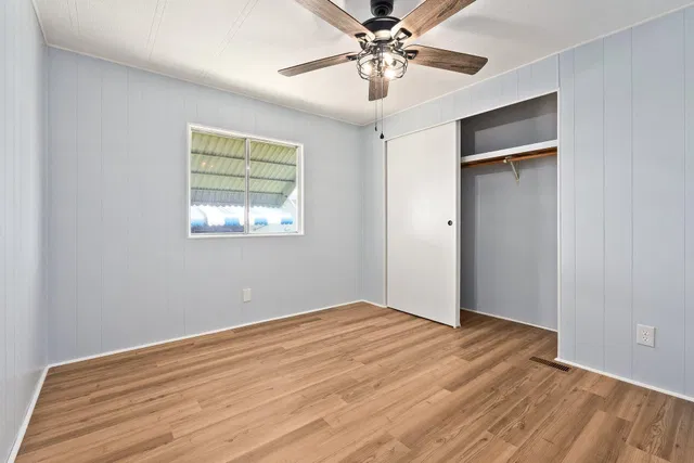 Unit 53 photo 22