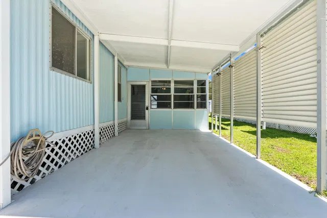 Unit 53 photo 27