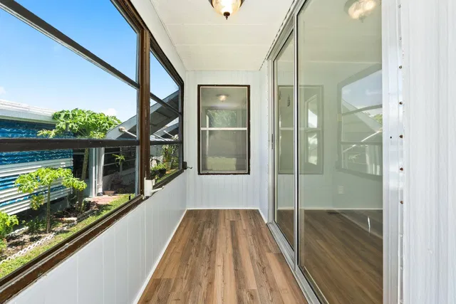 Unit 53 photo 39
