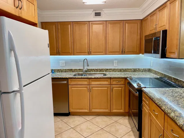 Boca Raton Unit 2n photo 8
