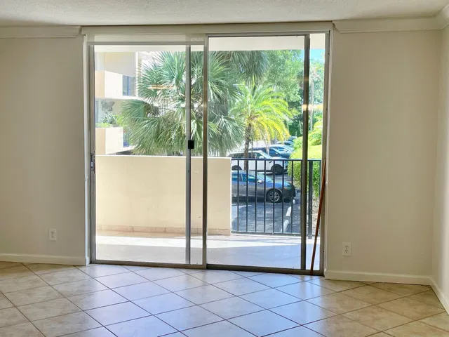 Boca Raton Unit 2n photo 21