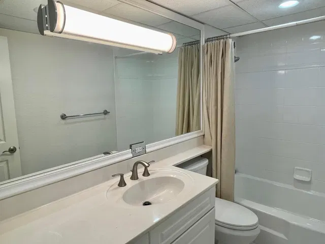 Boca Raton Unit 2n photo 30