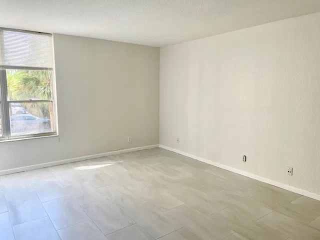 Boca Raton Unit 2n photo 35