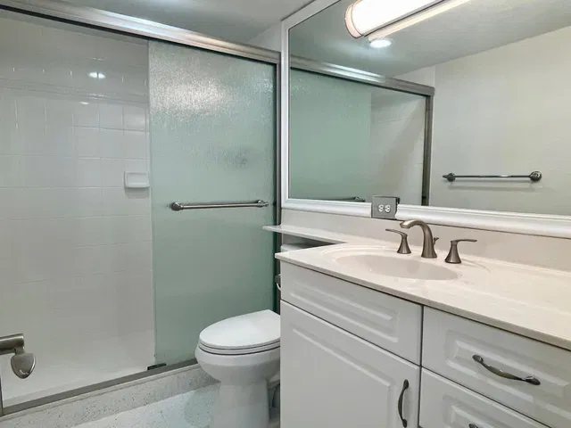 Boca Raton Unit 2n photo 36