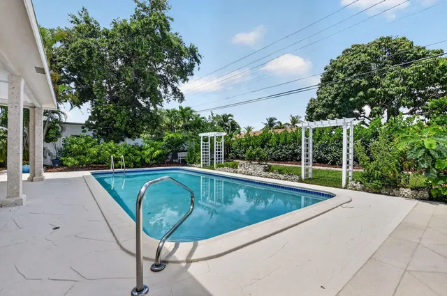  Residence photo 25