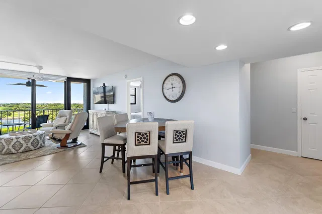 Golfview North Palm Beach I Unit 619 photo 5
