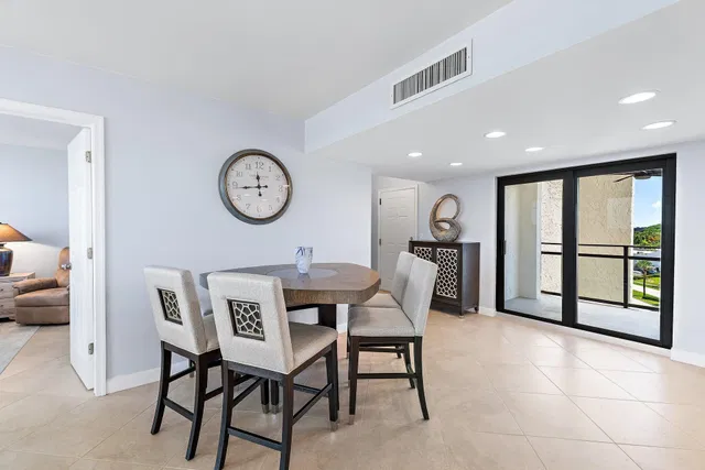 Golfview North Palm Beach I Unit 619 photo 6