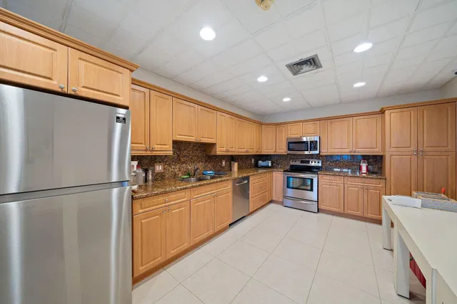 Golfview North Palm Beach I Unit 619 photo 36