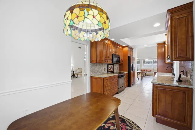 Residence photo 11