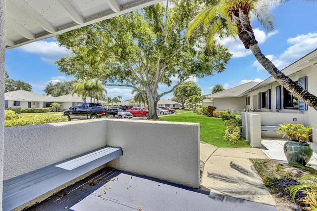 PGA National Palm Beach Gardens Residence photo 13