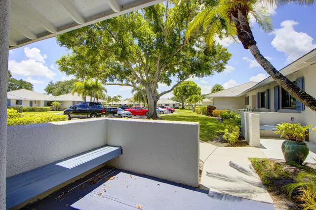 PGA National Palm Beach Gardens Residence photo 17
