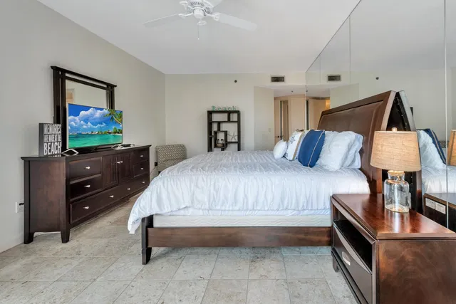 Unit 202 photo 12