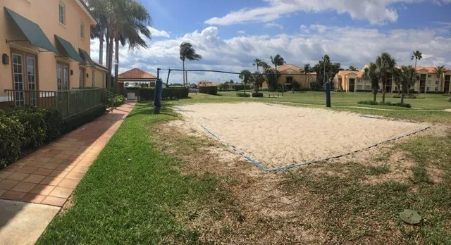 Unit 209 photo 23
