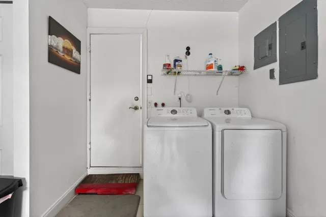 Residence photo 36