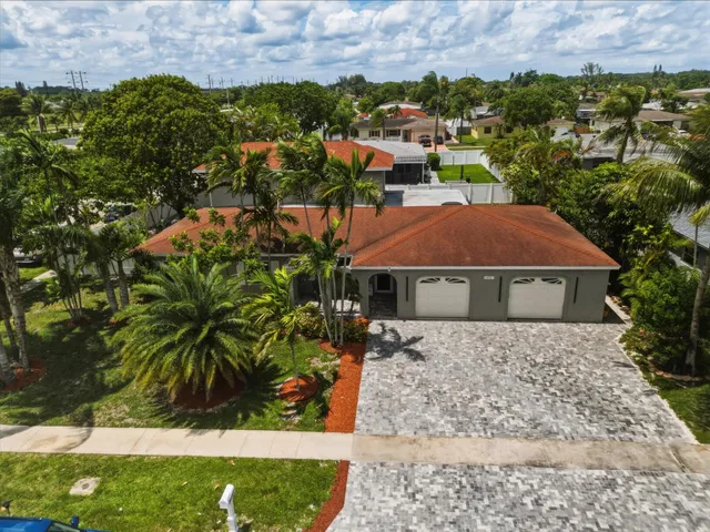 Residence photo 60