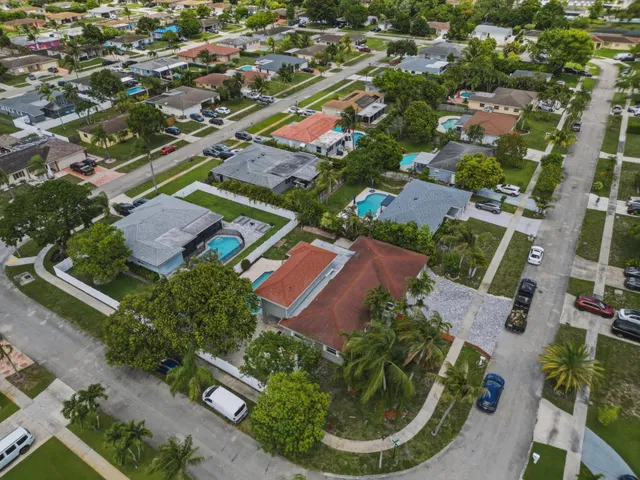 Residence photo 63