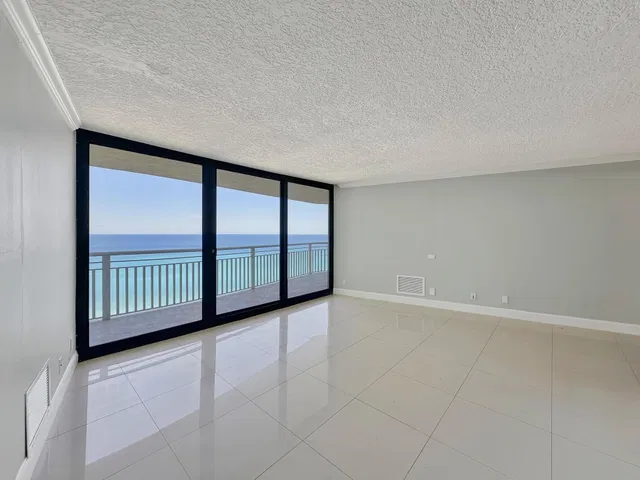 Tiara Singer Island Unit 23 E photo 2