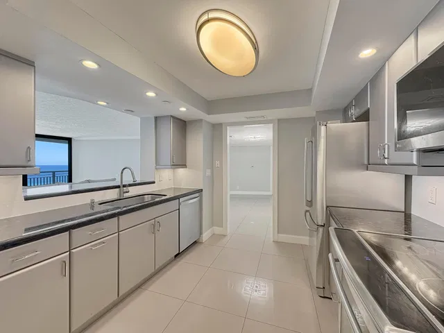 Tiara Singer Island Unit 23 E photo 6