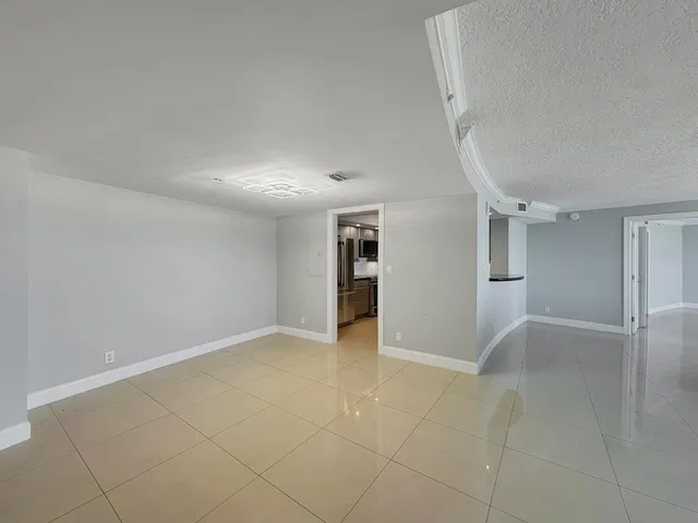 Tiara Singer Island Unit 23 E photo 8