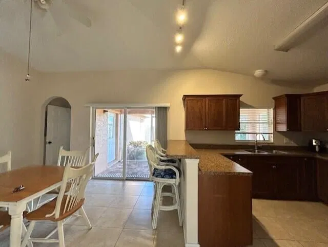  Residence photo 11