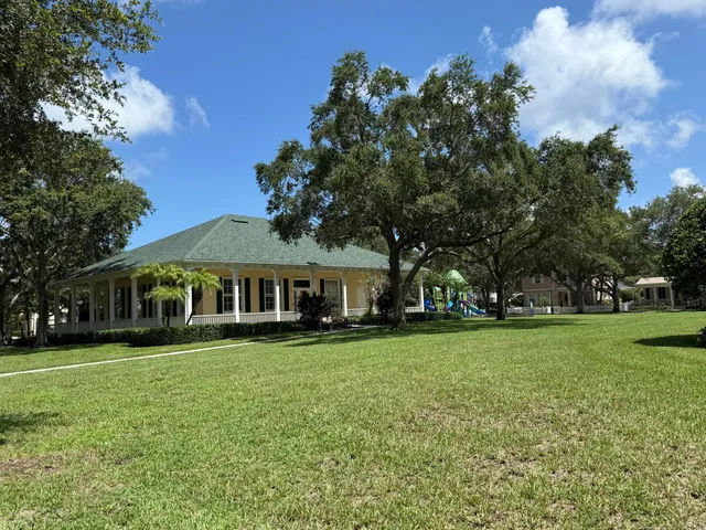 Residence photo 24