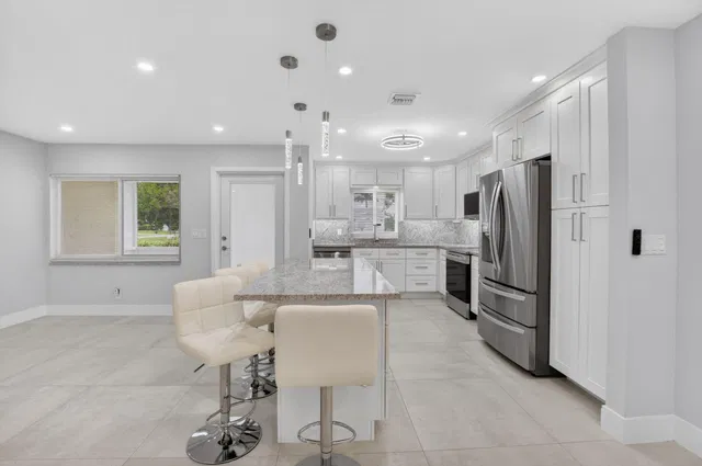 Residence photo 5