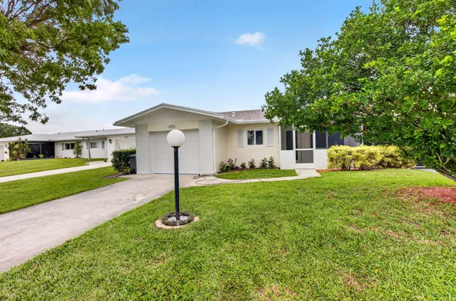 Residence photo 36