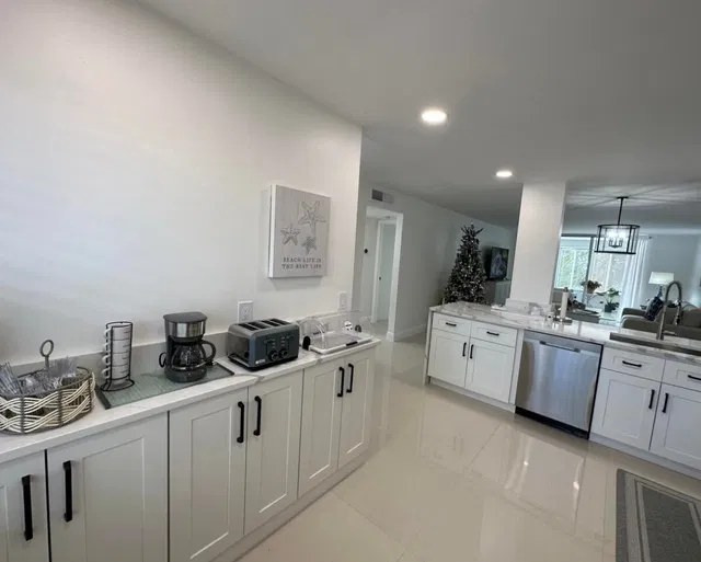 Unit 3010 photo 8