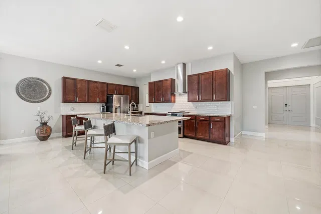 Residence photo 12