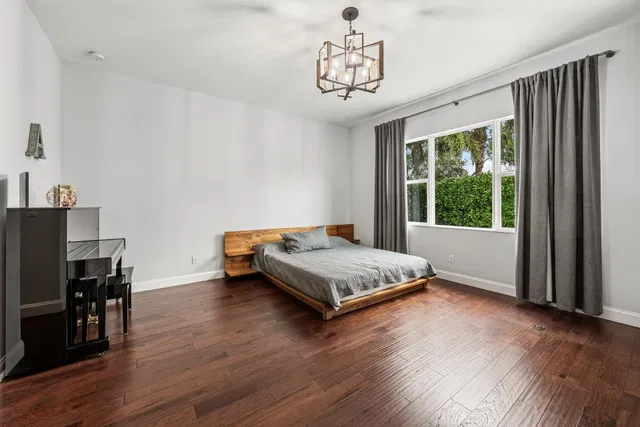 Residence photo 20