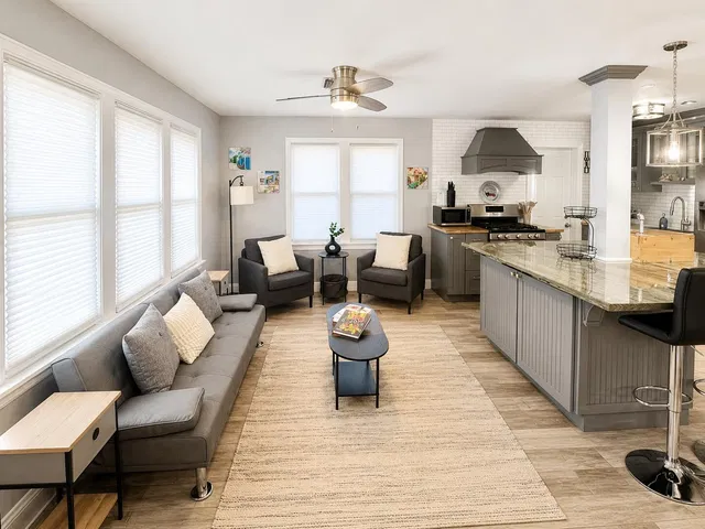 Residence photo 3