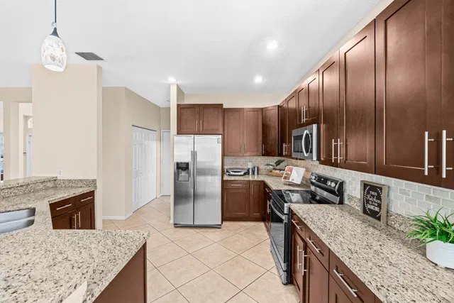 Residence photo 10