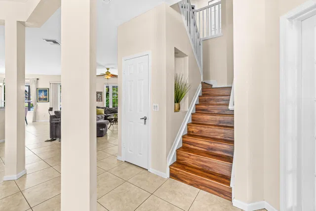 Residence photo 14