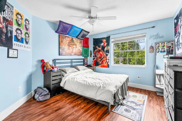 Residence photo 22