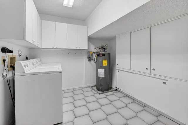  Unit C photo 17