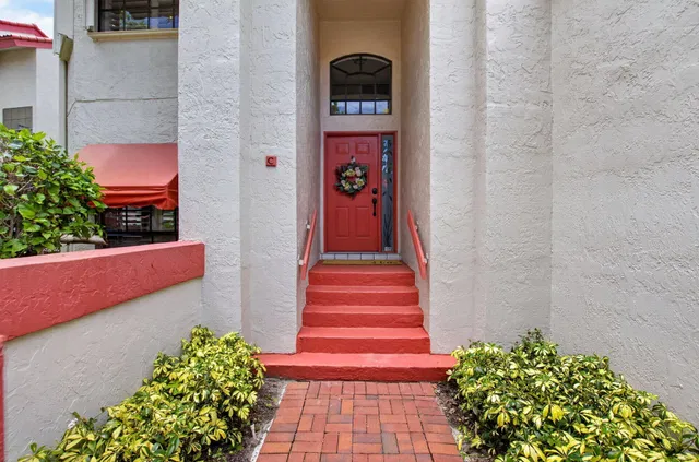  Unit C photo 19